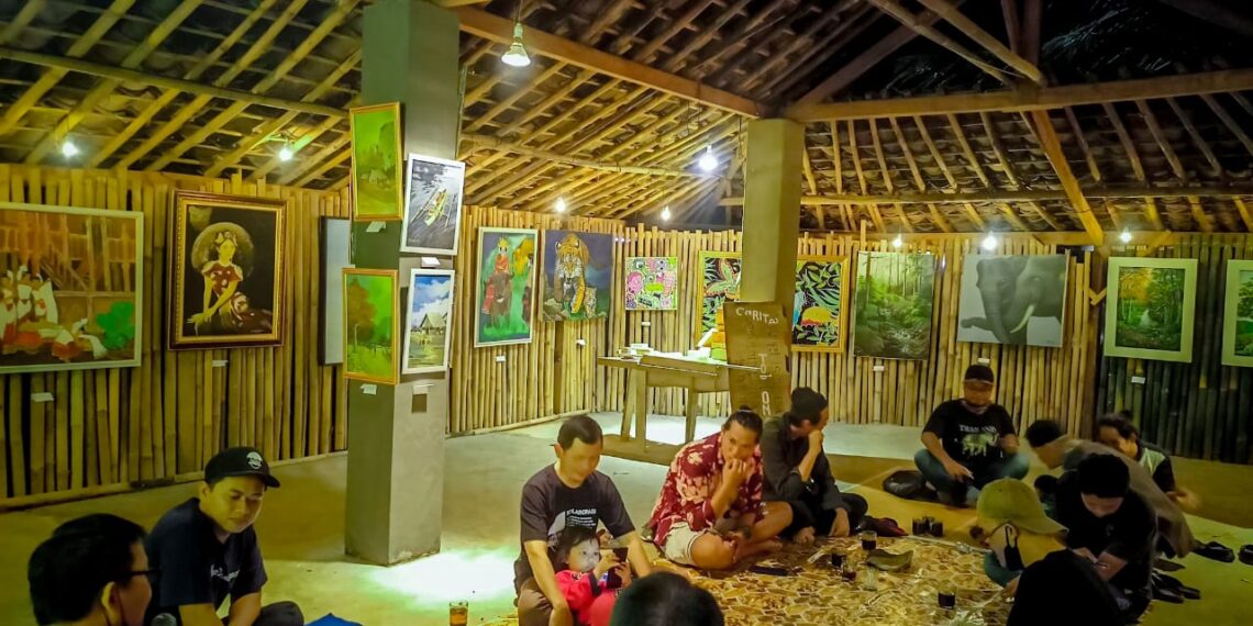 Payungi, Seni dan Kolaborasi