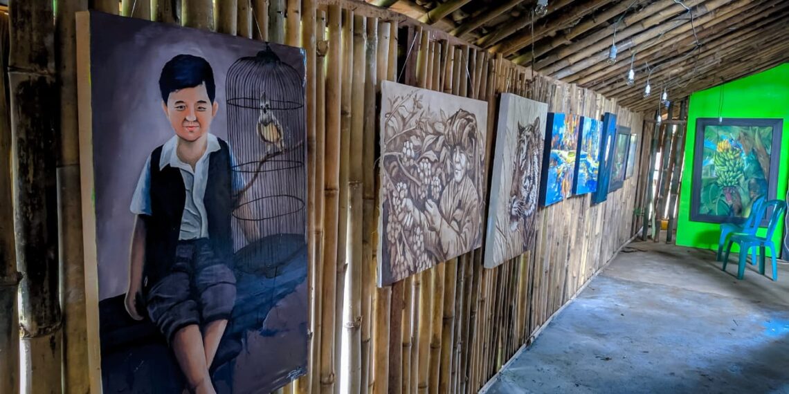 Payungi Metro dan Seniman Gelar Tobong Art Space