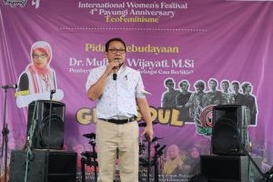 Walikota Metro, dr. H. Wahdi Siradjuddin Sp.OG (K) menyampaikan sambutannya di acara ulang tahun Payungi ke-4