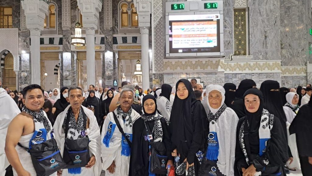 Hifni Septina Carolina: Pelita di Tanah Suci, Sahabat Sepanjang Masa
