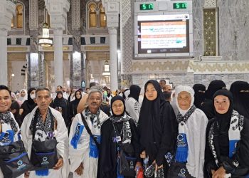 Hifni Septina Carolina: Pelita di Tanah Suci, Sahabat Sepanjang Masa