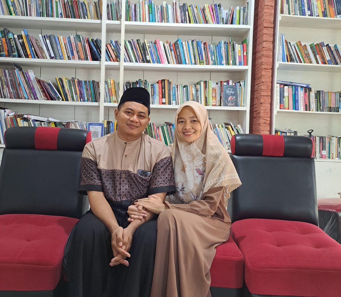 Perempuan yang Menyemai Kehidupan