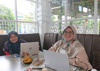 Lilin yang Menyalakan Banyak Pelita