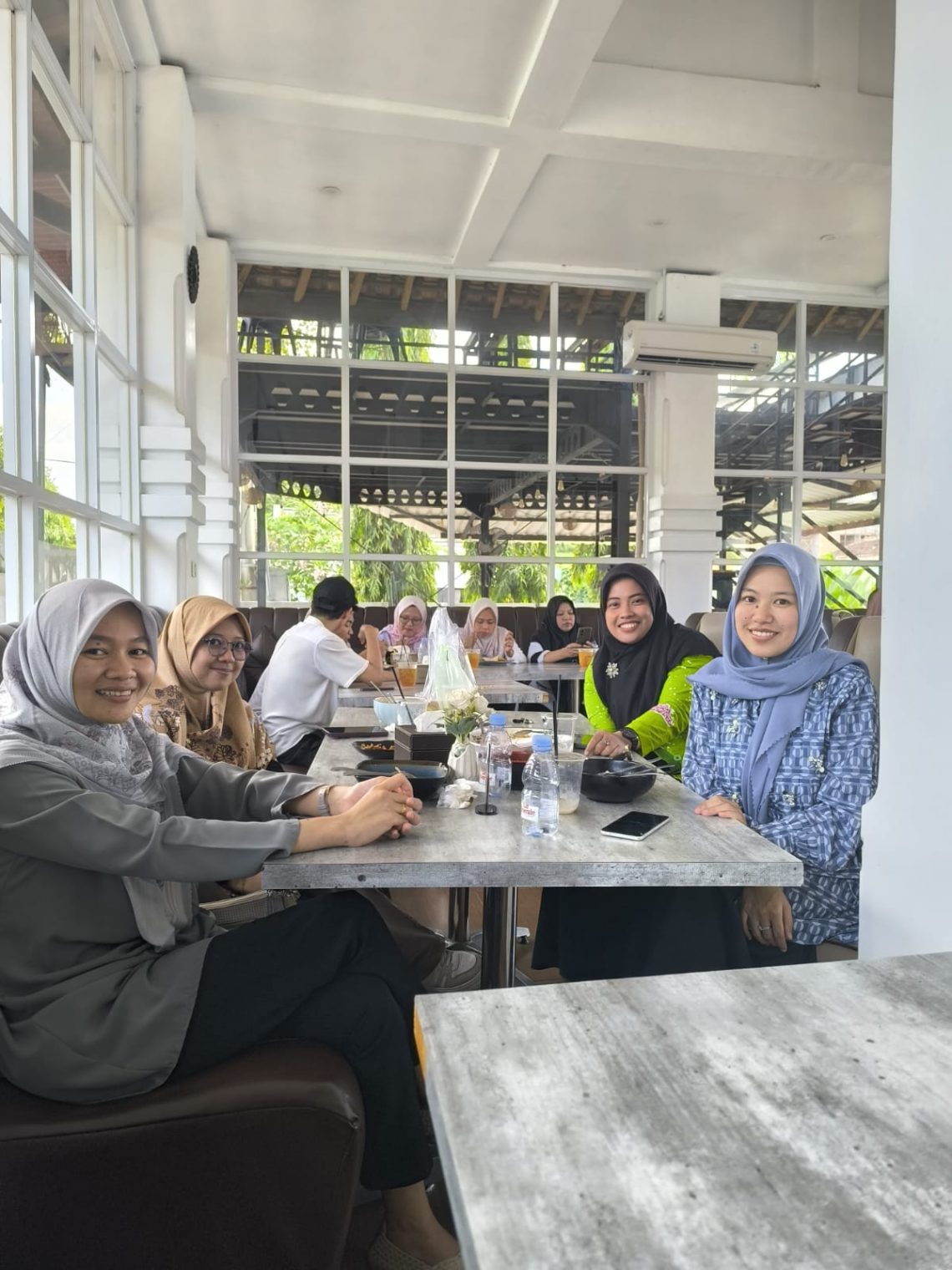 Mengenang Hifni: Teladan yang Hangat dan Menginspirasi